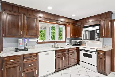 8 Flanagan Drive, Framingham, MA 01701 - Photo 13