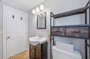37 Parker St, Fitchburg, MA 01420 - Photo 13