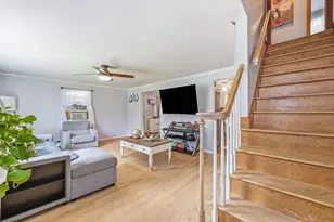 37 Parker St, Fitchburg, MA 01420 - Photo 3