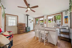 37 Parker St, Fitchburg, MA 01420 - Photo 11