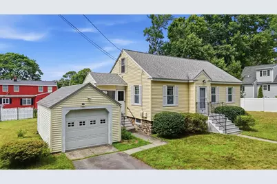 36 Holbrook Rd, North Andover, MA 01845 - Photo 3