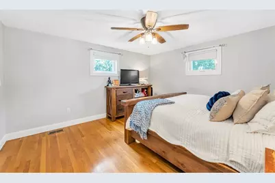 9 Berwick Street, Boston, MA 02132 - Photo 15
