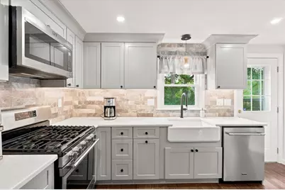 9 Park Ave, Framingham, MA 01701 - Photo 13