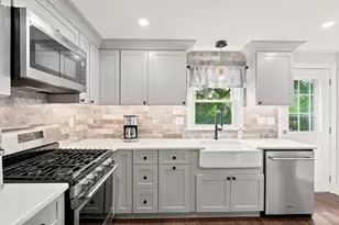 9 Park Ave, Framingham, MA 01701 - Photo 13
