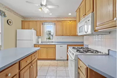 13 Endicott St, Lawrence, MA 01841 - Photo 9