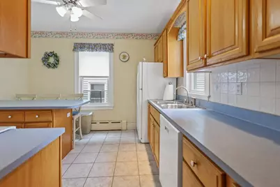 13 Endicott St, Lawrence, MA 01841 - Photo 7