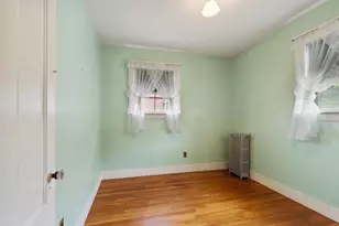 8 Chase St, Beverly, MA 01915 - Photo 19