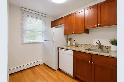 345 Harvard St #3B, Cambridge, MA 02138 - Photo 5