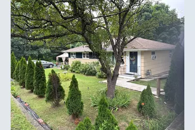 106 N Lowell St, Methuen, MA 01844 - Photo 3