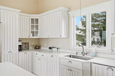 163 Beach Ave, Hull, MA 02045 - Photo 9