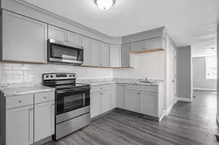 50-52 Willow St, Lowell, MA 01852 - Photo 3