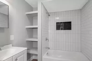 50-52 Willow St, Lowell, MA 01852 - Photo 5