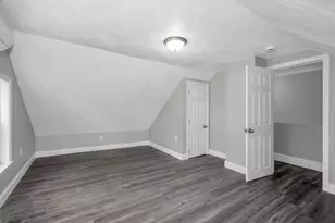 50-52 Willow St, Lowell, MA 01852 - Photo 9