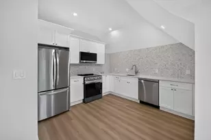 533 Washington St, Boston, MA 02124 - Photo 3