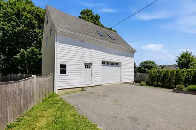39 Main St, Saugus, MA 01906 - Photo 33