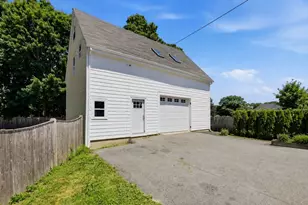 39 Main St, Saugus, MA 01906 - Photo 33