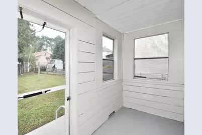 24-26 Pequot St, Springfield, MA 01151 - Photo 17