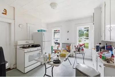 17 Albion Street, Lawrence, MA 01841 - Photo 3