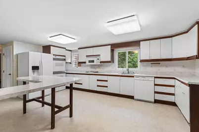 166 Pine St, Manchester by the Sea, MA 01944 - Photo 11
