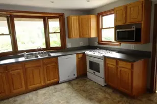211 Old Meeting House Rd, Townsend, MA 01469 - Photo 5
