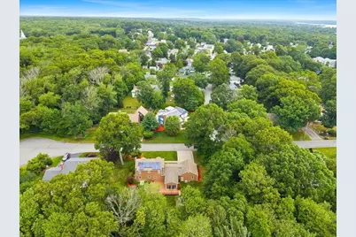 195 Colonial Dr, Somerset, MA 02726 - Photo 7