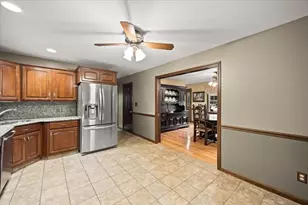 195 Colonial Dr, Somerset, MA 02726 - Photo 29
