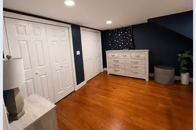 325 Merriam St, Weston, MA 02493 - Photo 15