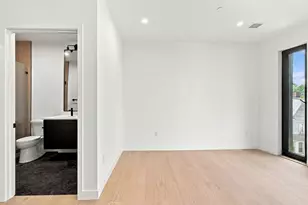 22 High St, Boston, MA 02122 - Photo 9