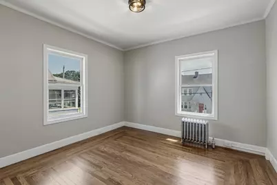 61 W Glen St, Holyoke, MA 01040 - Photo 31