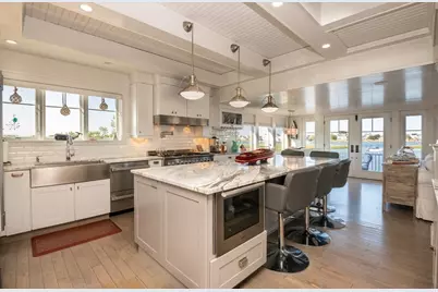 11 Julia St, Newburyport, MA 01950 - Photo 13