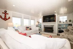 11 Julia St, Newburyport, MA 01950 - Photo 7