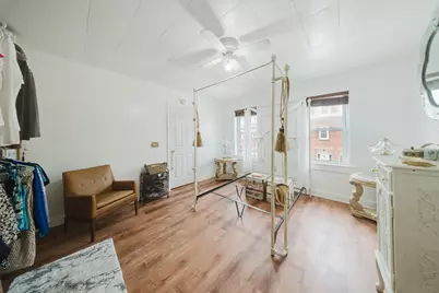 14 Center St, Holyoke, MA 01040 - Photo 17