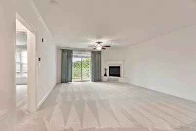 1313 Emerald Ct #1313, Tewksbury, MA 01876 - Photo 5