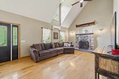 166 Greenville St, Spencer, MA 01562 - Photo 11
