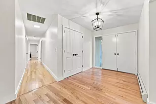 20 Longfellow Rd, Holyoke, MA 01040 - Photo 3