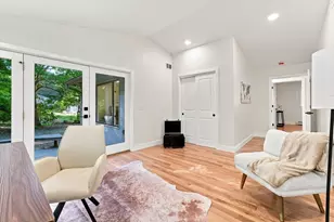 20 Longfellow Rd, Holyoke, MA 01040 - Photo 31
