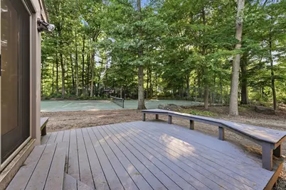 20 Longfellow Rd, Holyoke, MA 01040 - Photo 39