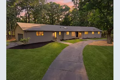 20 Longfellow Rd, Holyoke, MA 01040 - Photo 1