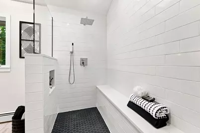 20 Longfellow Rd, Holyoke, MA 01040 - Photo 29