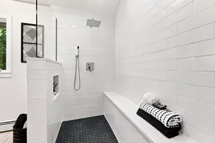 20 Longfellow Rd, Holyoke, MA 01040 - Photo 29
