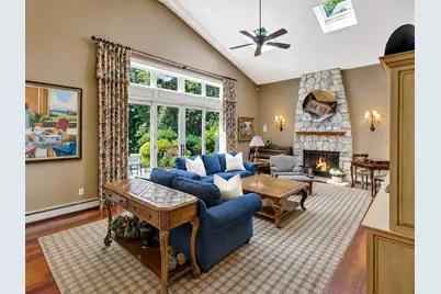 6 Windsor Pl, Mansfield, MA 02048 - Photo 11
