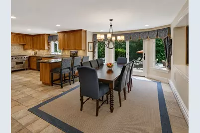6 Windsor Pl, Mansfield, MA 02048 - Photo 5