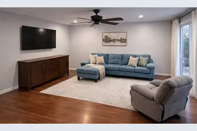 645 Robbins Ave #52, Dracut, MA 01826 - Photo 1