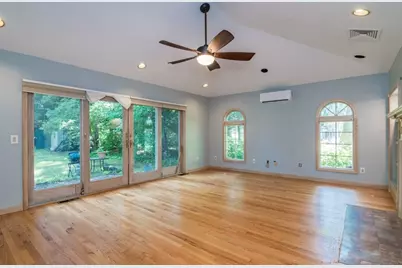 97 Overlook Dr, Springfield, MA 01118 - Photo 3