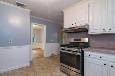 97 Overlook Dr, Springfield, MA 01118 - Photo 9