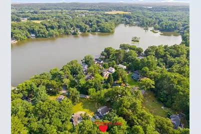 70 Mirror Lake Ave, Norfolk, MA 02056 - Photo 33