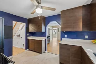 70 Mirror Lake Ave, Norfolk, MA 02056 - Photo 9