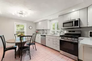 48 Valley St, Wakefield, MA 01880 - Photo 3