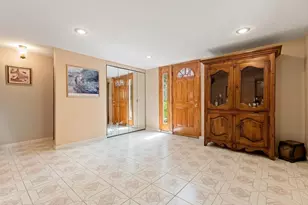 48 Valley St, Wakefield, MA 01880 - Photo 11