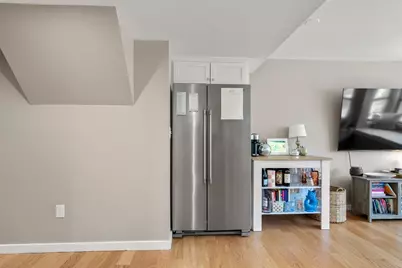 376 Commercial Street #2B, Boston, MA 02109 - Photo 9
